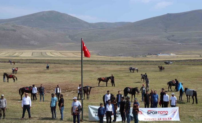 Ardahan’da 9. Rahvan At Yarışları yapıldı