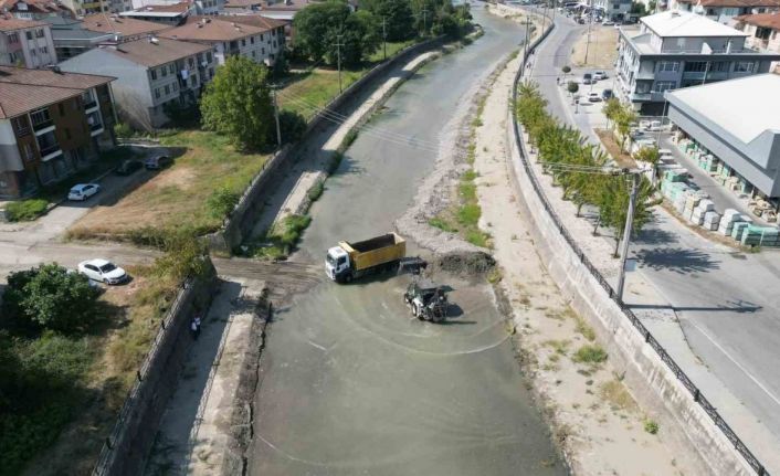 Asar Deresine iş makineleri girdi