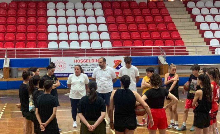 Aydın GSİM Spor Kulübü Kadın Basketbol Takımı antrenmanlarına başladı