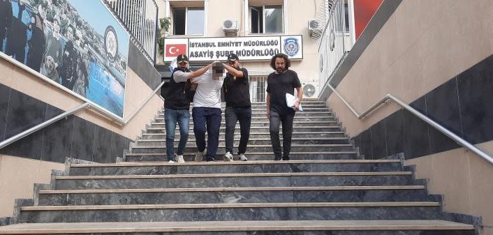 Bağcılar’da evinin önünde pusu kurduğu genci öldürdü