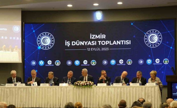 Bakan Bolat İzmir’de iş dünyasıyla buluştu