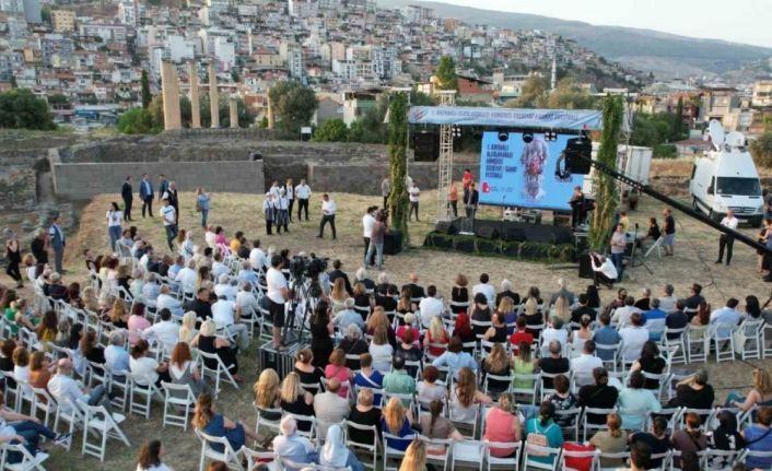 Bayraklı’da festival için geri sayım başladı