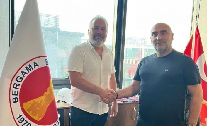 Bergama Belediyespor’da Özden Töraydın ile yollar ayrıldı