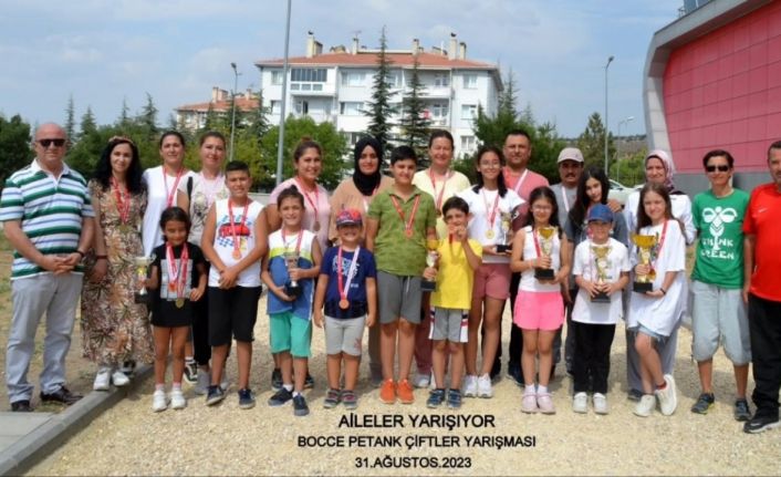 Bir ilk oldu aileler ‘Bocce Petank’ yarışması yaptı