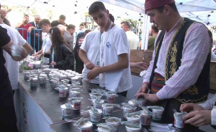 Boğaz’da bir lezzet klasiği: “7. Beykoz Kanlıca Yoğurt Festivali” başladı