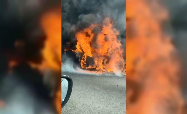 Bursa’da seyir halindeki tır alevlere teslim oldu