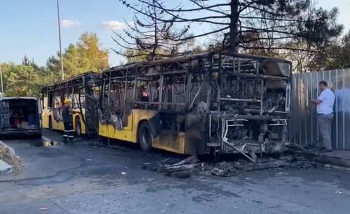 Büyükçekmece’de İETT otobüsü alev alev yandı