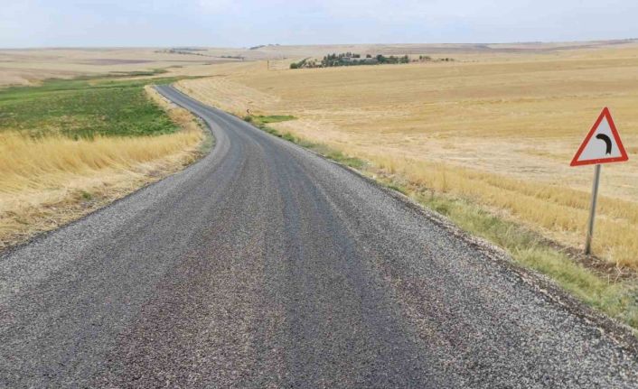 Büyükşehir Belediyesi, 17 kırsal mahallede yol yapım çalışmalarını sürdürüyor