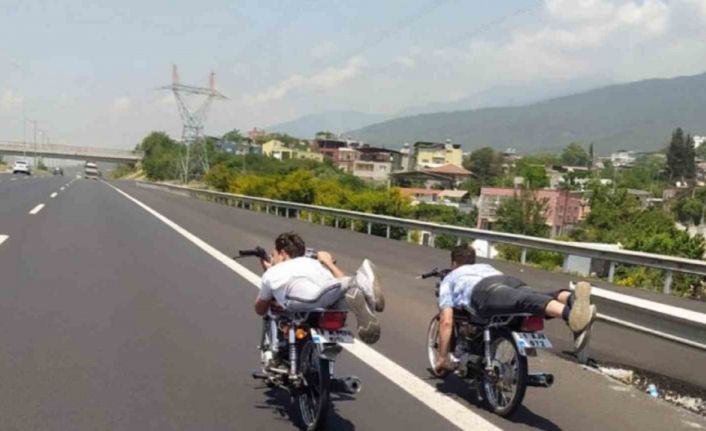 Canını hiçe sayan motosiklet cambazlarına rekor ceza