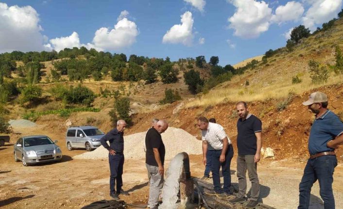 Çelikhan ilçesinde 3 kuyuda su bulundu