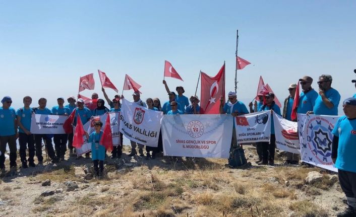 Dağcılar Sivas Kongresi anısına Yıldız Dağı’na tırmandı