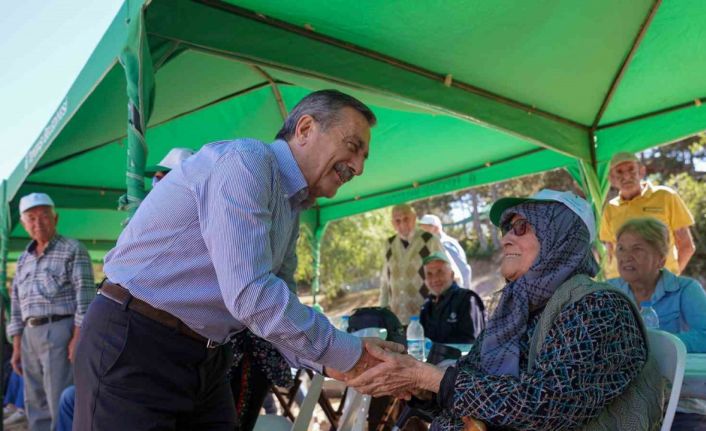 Deneyimli vatandaşlar için piknik etkinliği