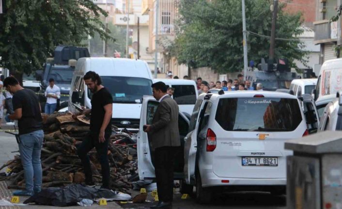 Diyarbakır’da husumetli aileler arasında silahlı kavga: 3 ölü, 1 yaralı