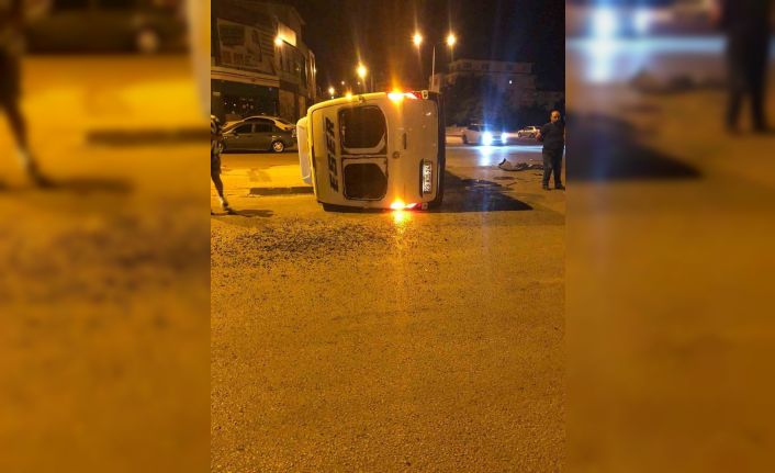 Elazığ’da minibüs ile otomobil çarpıştı: 1 yaralı