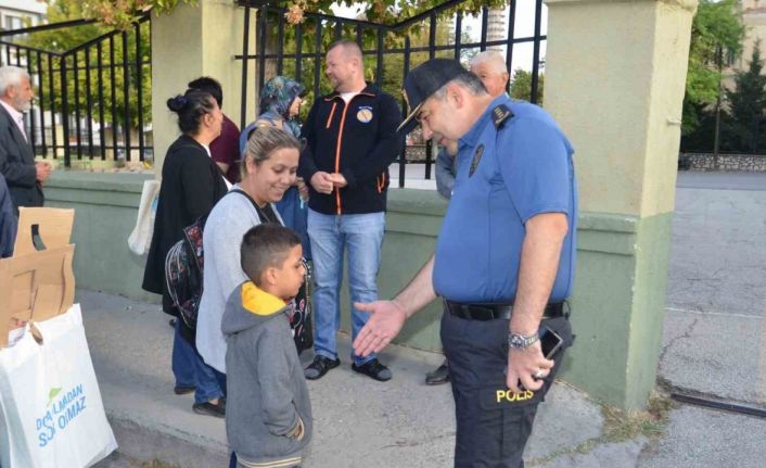 Emniyet Müdürü Karaburun, öğrenci ve velilerle bir araya geldi