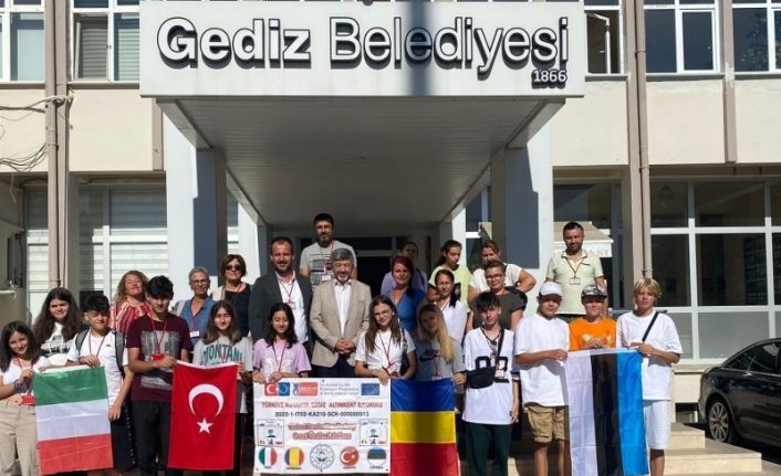 Erasmus öğrencilerinden, Başkan Akçadurak’a ziyaret