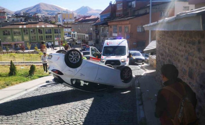 Erzurum’da trafik kazası: Araç takla attı