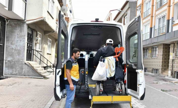 Esenyurt Belediyesinden hasta ve engelli vatandaşlara ulaşım hizmeti