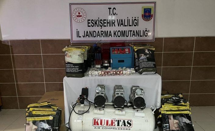 Eskişehir’de jandarma 11 kilogram kaçak tütün ele geçirdi