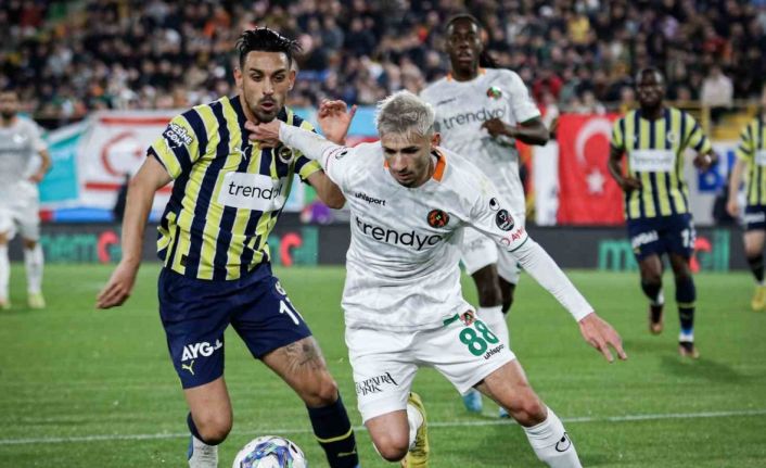 Fenerbahçe, Alanyaspor deplasmanında