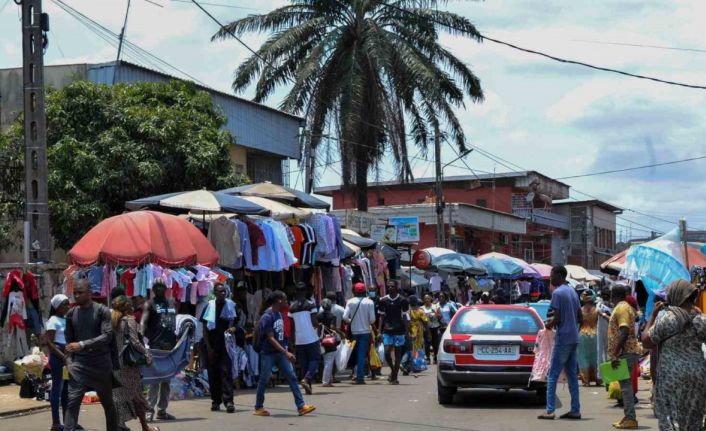 Gabon’da darbe sonrası sınırlar yeniden açıldı