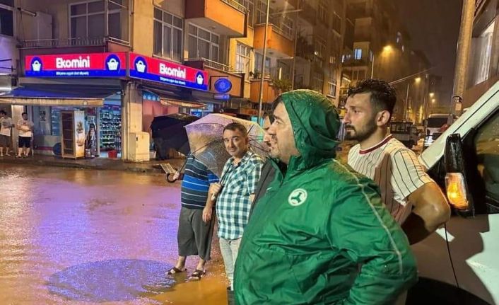 Giresun’da sağanak yağış hayatı olumsuz etkiledi