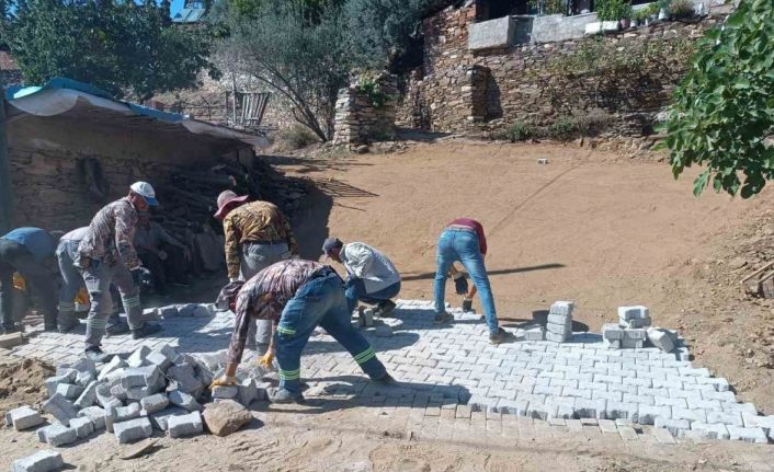 Hacıhıdır Mahallesinde yollara kilit parke taşı döşendi