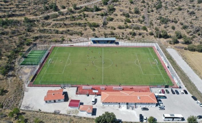 Hacılar Fevzi Mercan Stadyumu göz dolduruyor