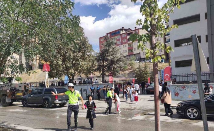 Hakkari’ de trafik denetimleri arttırıldı