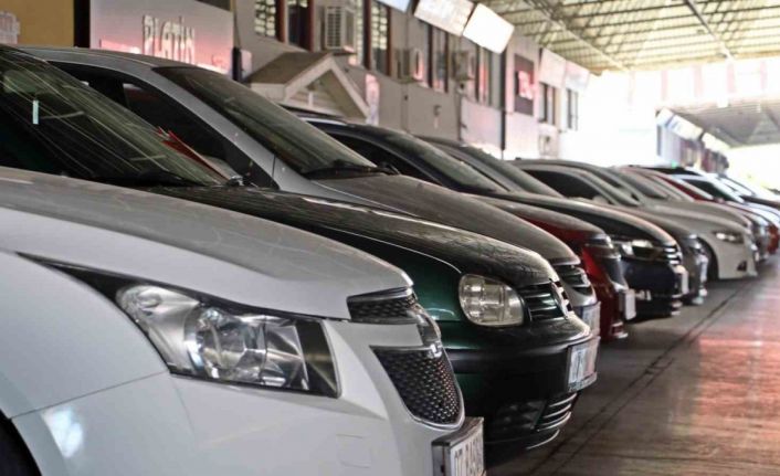 İkinci el otomobil fiyatları yüzde 10 düştü