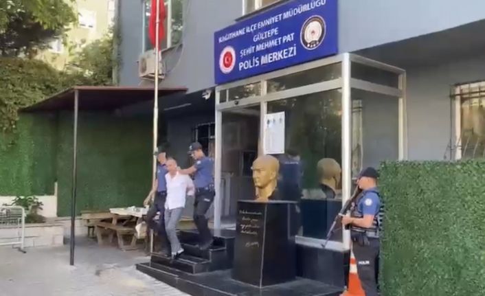 İstanbul’da yolcunun sevgilisine kafa atan taksici yeniden gözaltında