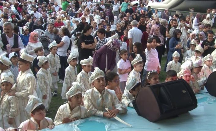 Kağıthane’de bin 100 çocuk sünnet oldu