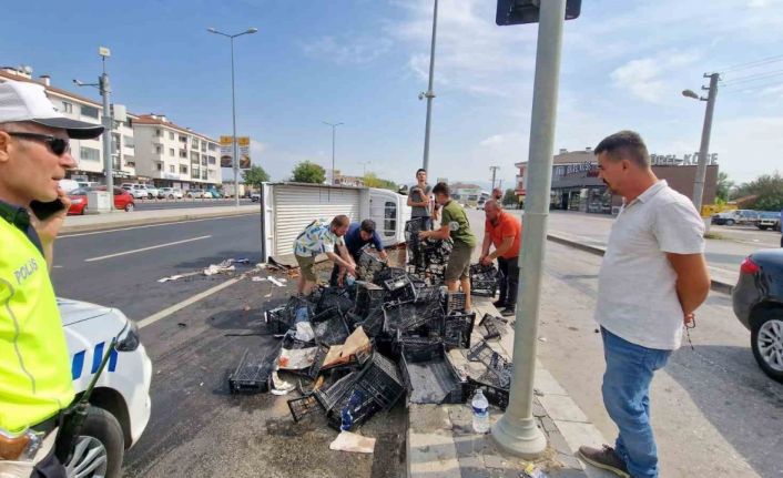 Kamyonet yan yattı 1 kişi yaralı