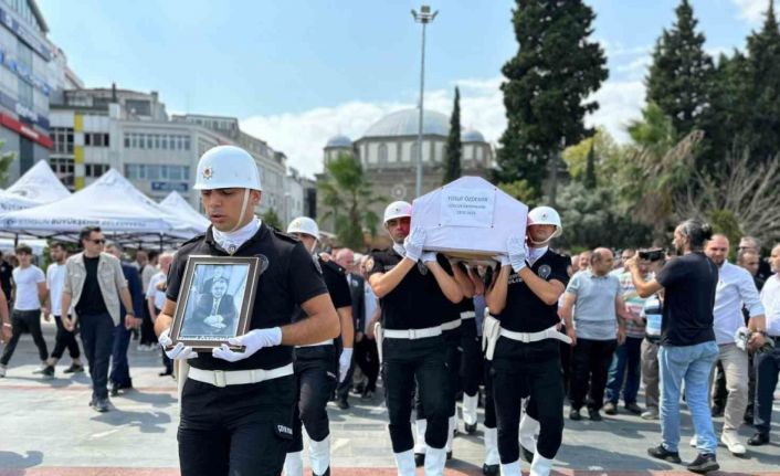 Kansere yenik düşen Gölcük Kaymakamı Samsun’da toprağa verildi