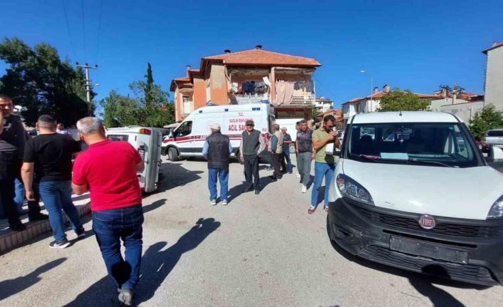 Kavşağa ters şeritten giren otomobil kazaya sebep oldu: 1 yaralı