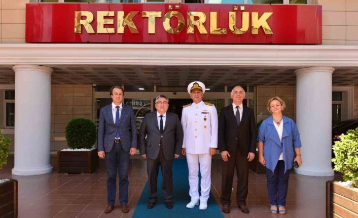 Kdz. Bölge Komutanı Uğur’dan Rektör Özölçer’e ziyaret