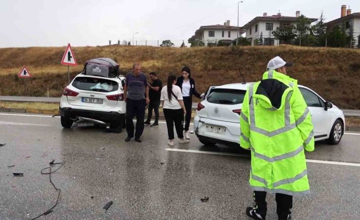 Kırıkkale’de yağmur kazaları da beraberinde getirdi: 17 yaralı