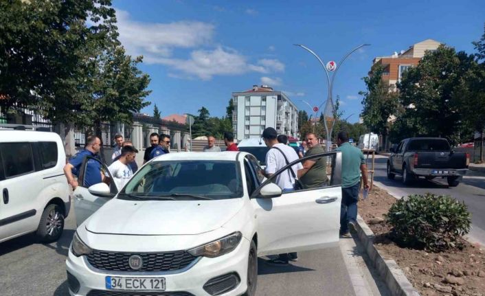 Kırklareli’nde göçmen kaçakçılığı: 2 gözaltı