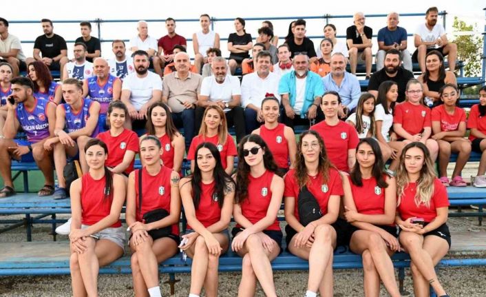 Manavgat’ta plaj voleybolu heyecanı başladı