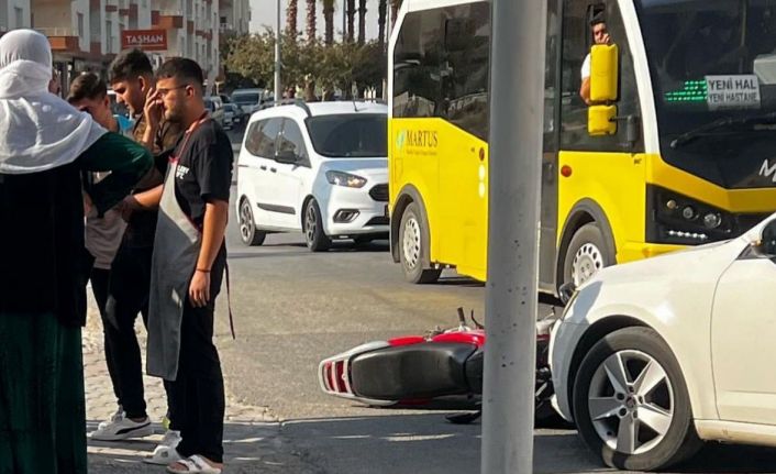 Mardin’de otomobil ile motosikletin karıştığı kazada 1 kişi yaralandı