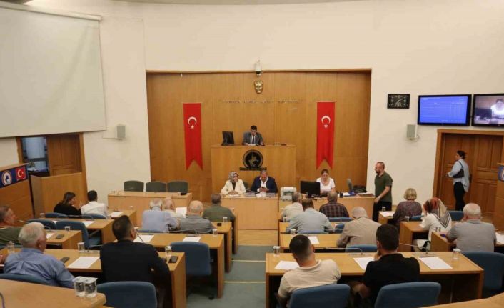 Meclis gündem maddelerini komisyonlara gönderdi