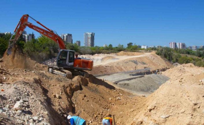 Mersin’de 2. Çevre Yolu’nun ikinci etap çalışmaları sürüyor