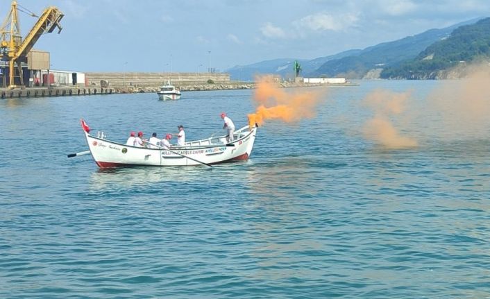 Milli Mücadele’nin simgesi İnebolu Denk Kayığı deniz şenliklerinde göz doldurdu