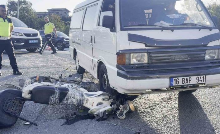 Minibüsünün tekerleğinin altında hayata dönüş