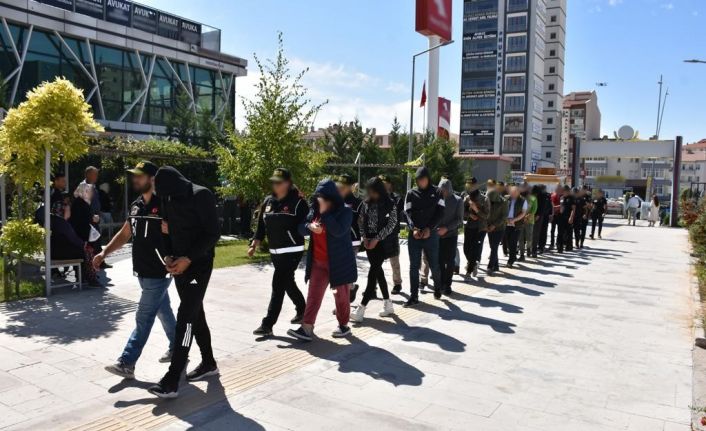 Niğde’de eş zamanlı uyuşturucu operasyonu: 24 gözaltı