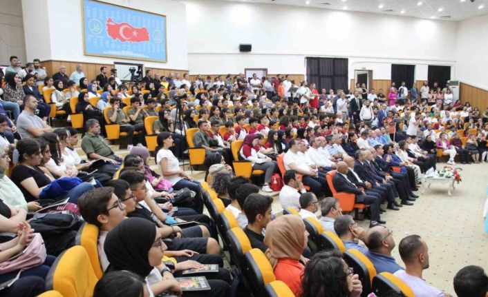 Nobel ödüllü Prof. Dr. Aziz Sancar Batmanlı öğrencilerle buluştu