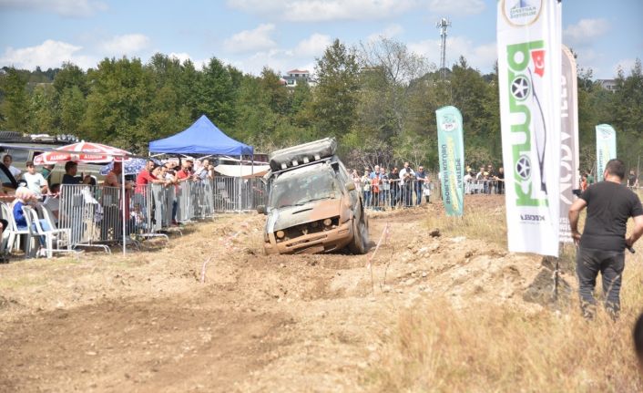 Off-road şenliği nefes kesti