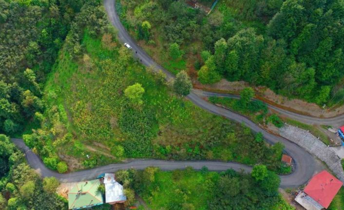 Ordu Büyükşehir Belediyesi, asfalt yol çalışmalarını sürdürüyor