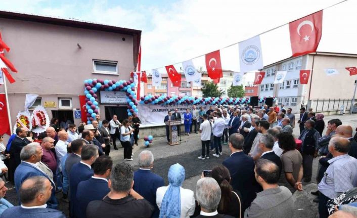 Ortahisar’da ‘Murat Yüksel Kütüphanesi’ hizmete açıldı