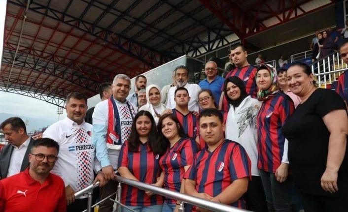 Özel gençler Düzcespor galibiyetiyle coştu